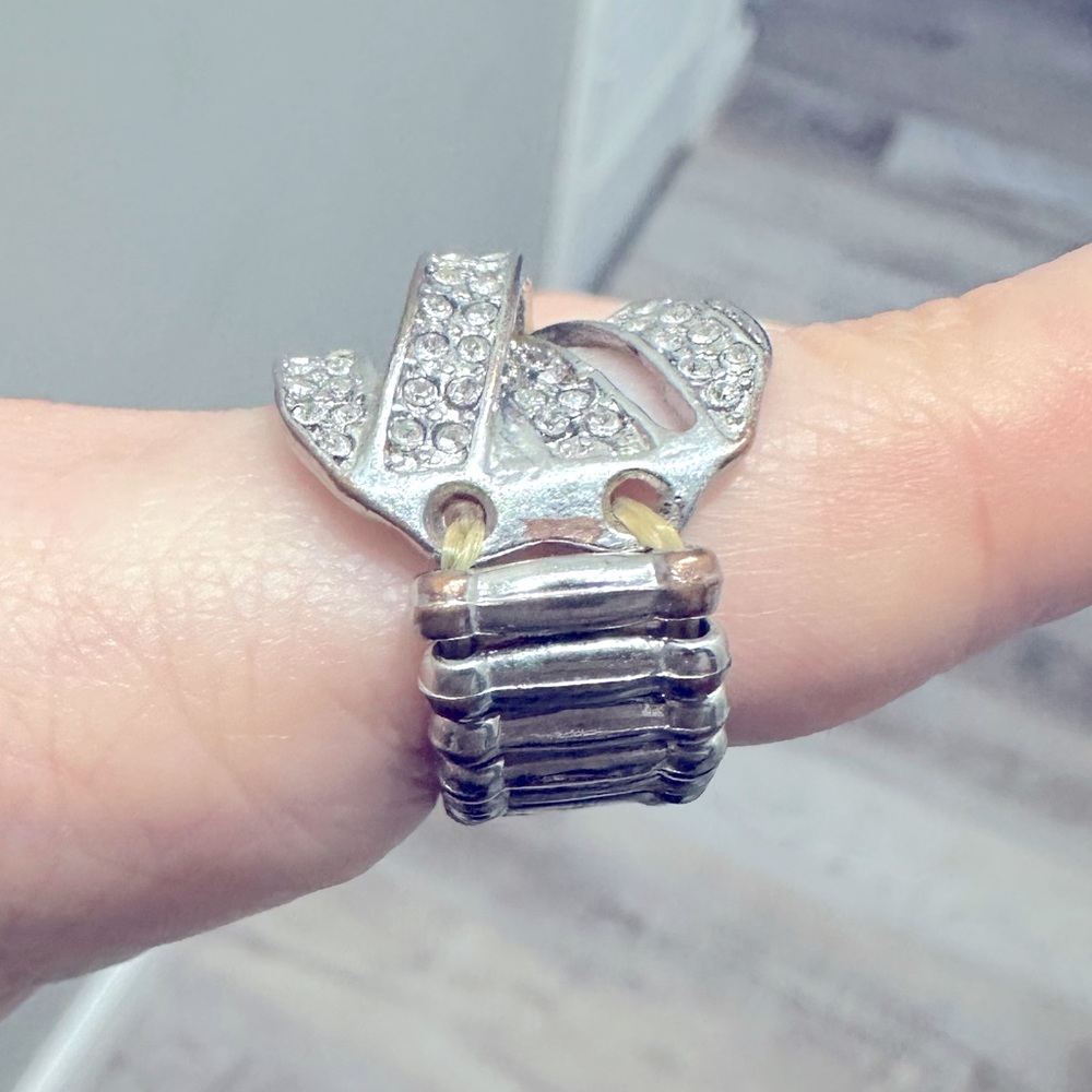 One Size Ring - Picture 2 of 3